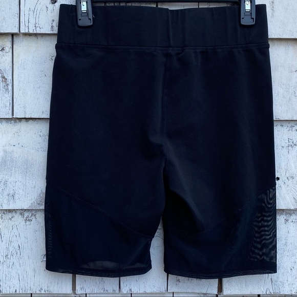 Nike  Black Mesh Capri Leggings - Picture 4 of 8
